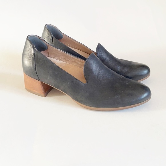 Dansko Shoes - Dansko Black Leather Block Heel Loafers size 38